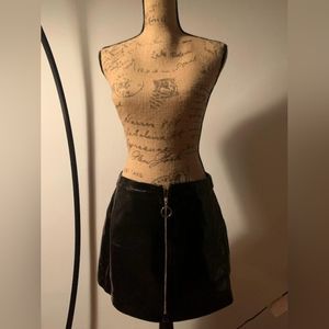 90s black mini skirt
